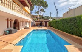 Three-storey villa with a pool and a barbecue area in Costa d'en Blanes, Mallorca, Spain for 2,497,000 €