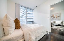 Apartment – Harbour Street, Old Toronto, Toronto,  Ontario,   Canada for C$978,000