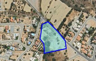 Land plot 10,703 m² in Agios Athanasios (Cyprus) for 3,000,000 €