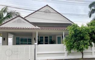 3-bedroom villa 250 m² in Pattaya for $137,000