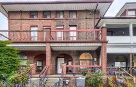 Terraced house – Dundas Street West, Toronto, Ontario,  Canada for C$2,189,000