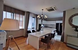 4-bedroom apartments in condo in Huai Khwang for $4,900 per week