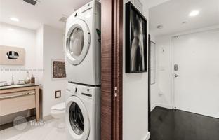 2-bedroom apartments in condo 134 m² in Miami Beach for $1,299,000