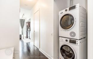 4-bedroom apartment in The Queensway for C$889,000