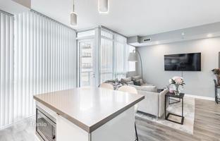 5-bedroom apartment in Etobicoke for C$949,000