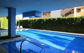 Flat with large terrace, just 150 metres from the sea, Alicante, Spain for 185,000 €