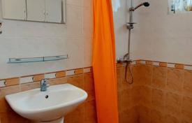 We offer a spacious 3-room apartment in Sveti Vlas, close to the beach, 78,500 euros, 77 sq. m. for 78,000 €