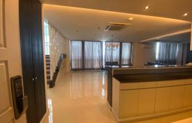 3-bedroom apartment in Bangkapi for $4,000 per week