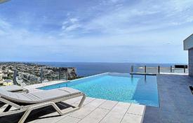 Villa with pool and sea view, Alicante for 1,350,000 €