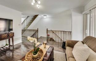 8-bedroom townhouse in North York for C$1,113,000