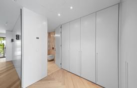 T4+1 Duplex Apartment with Patio for 2,005,000 €