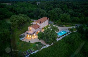 4-bedroom house 278 m² in Labin for 1,250,000 €