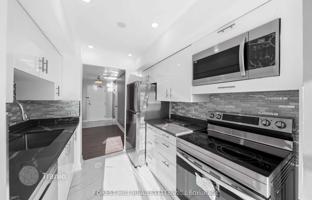 6-bedroom apartment in Etobicoke for C$892,000