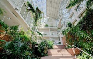 2-bedroom apartment in Front Street East for C$696,000