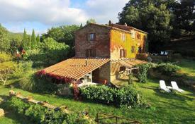Three-level stone villa in Massa Marittima, Tuscany, Italy for 900,000 €