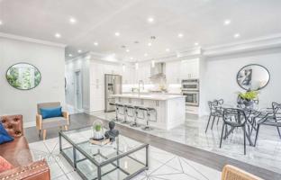 4-bedroom house in East York for C$2,418,000