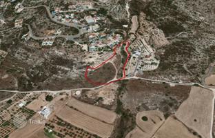 Land plot 12,037 m² in Tala for 1,900,000 €