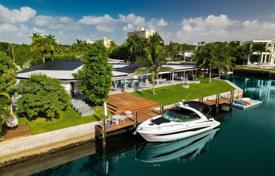 Townhome – North Miami, Florida, USA for $5,500,000