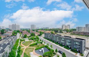 5-bedroom apartment in North York for C$840,000