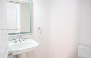 2-bedroom apartments in condo 150 m² in Aventura for $1,080,000