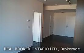Apartment – Adelaide Street West, Old Toronto, Toronto,  Ontario,   Canada for C$801,000
