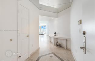 2-bedroom apartments in condo 134 m² in Miami Beach for $1,295,000