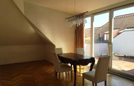 Apartments for sale in Vienna. Two-level apartment with a gallery and a terrace in Döbling, Vienna Apartments for sale in Vienna. Two-level apartment with a gallery and a terrace in Döbling, Vienna