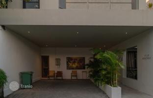 6-bedroom villa 419 m² in Jalan Umalas for $825,000