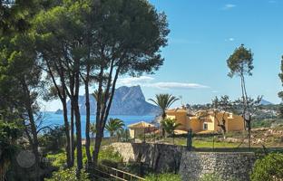 Land plot 859 m² in Moraira for 800,000 €