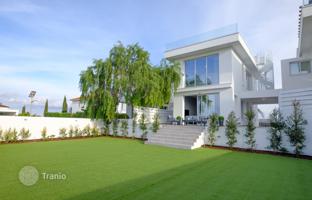 4-room mansion 172 m² in Dromolaxia for 475,000 €