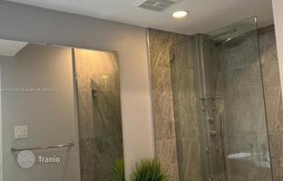 1-bedroom apartments in condo 95 m² in Bal Harbour for $499,000