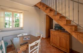 25-bedrooms country seat 738 m² in Foiano della Chiana, Italy for 1,750,000 €