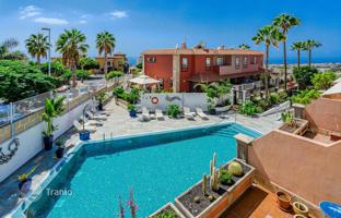 3-bedroom townhouse 258 m² in Adeje for 656,000 €