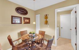 Townhome – Coral Springs, Florida, USA for $462,000