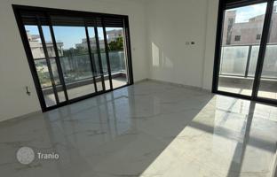 7-bedroom villa 240 m² in Netanya for $4,617,000