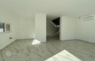 4-room house 164 m² in Debrecen for 415,000 €