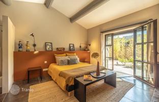 5-bedroom cottage in Ménerbes for 2,380,000 €