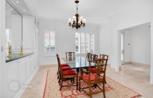3-bedroom house 265 m² in Coral Gables for $2,075,000