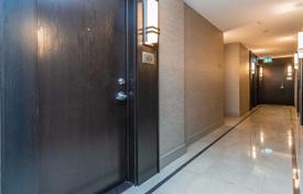 Apartment – Queens Quay West, Old Toronto, Toronto,  Ontario,   Canada for C$782,000