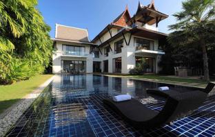 5-bedroom villa 1,100 m² in Mueang Phuket for $4,500,000