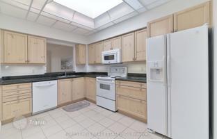6-bedroom apartment in Bayview Avenue for C$1,307,000