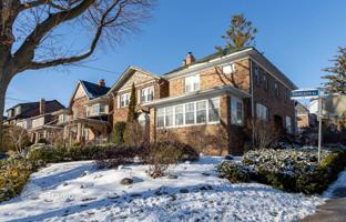 3-bedroom house in Old Toronto for C$2,500,000