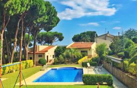 Spacious villa in a few steps from a beach, Blanes, Costa Brava, Spain for 5,900 € per week