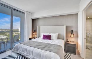 1-bedroom apartments in condo 65 m² in Hallandale Beach for $610,000