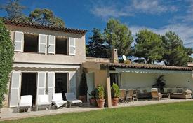 3-bedroom villa in Villeneuve-Loubet. Price on request