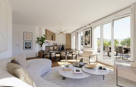 Apartment – Hauts-de-Seine, Ile-de-France, France for 311,000 €