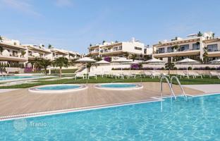 2-bedroom cottage 84 m² in Torrevieja for 272,000 €