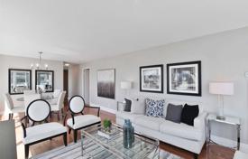 Apartment – Queens Quay West, Old Toronto, Toronto,  Ontario,   Canada for C$1,144,000