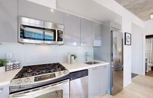 5-bedroom apartment in Dundas Street East for C$980,000