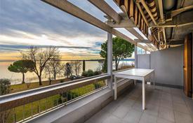 Furnished townhouse by the lake with a private dock, Moniga del Garda, Brescia, Italy for 700,000 €